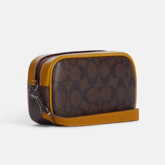 Coach Jamie Wristlet In Signature Canvas With Varsity Motif
QB/Brown/Buttercup - Picture 3 of 4